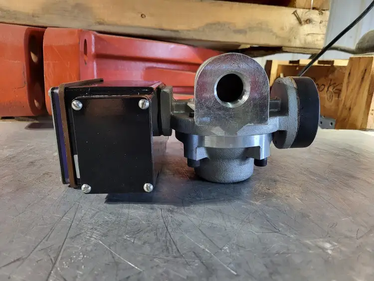 New | in-Stock UNIVERSAL FLOW MONITORS MM-DSB100LM-8-700V Parts (Hydraulics and Pneumatics) British Columbia CA | Lenmark #258131