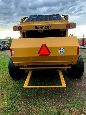 USED 2022 VERMEER 605N