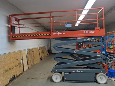 Used 2011 Skyjack SJIII3220 Scissor Lifters New York US | United Lift #1445605