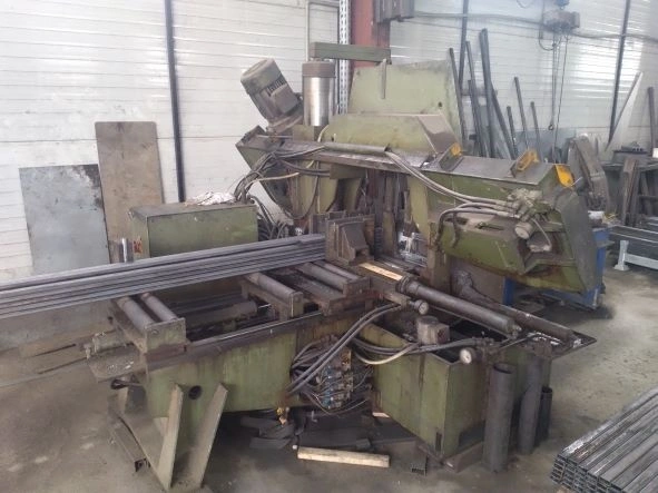 MEBA Band Saw, in good used condition