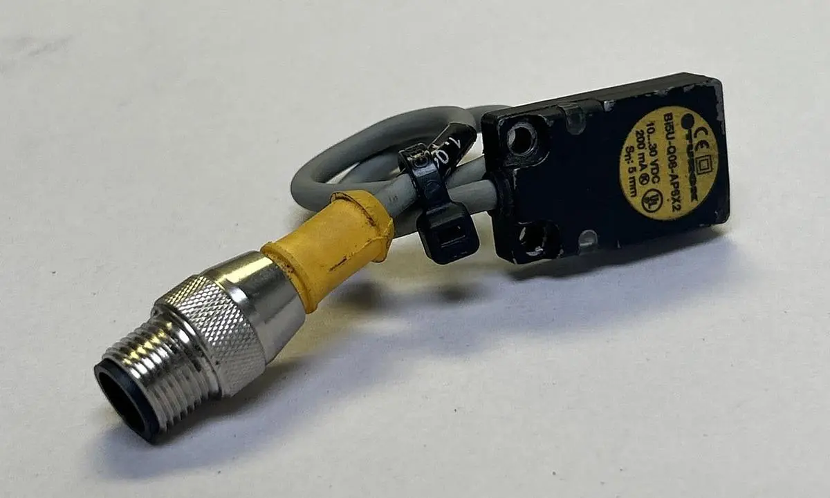 USED TURCK BI5U-Q08-AP6X2