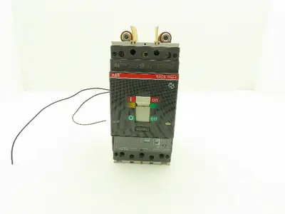 ABB T4H 250 SACE Tmax Circuit Breaker 3 Pole 600V 250A Shunt Trip