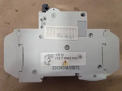 USED MERLIN GERIN MULTI 9 C60 D5A 2P
