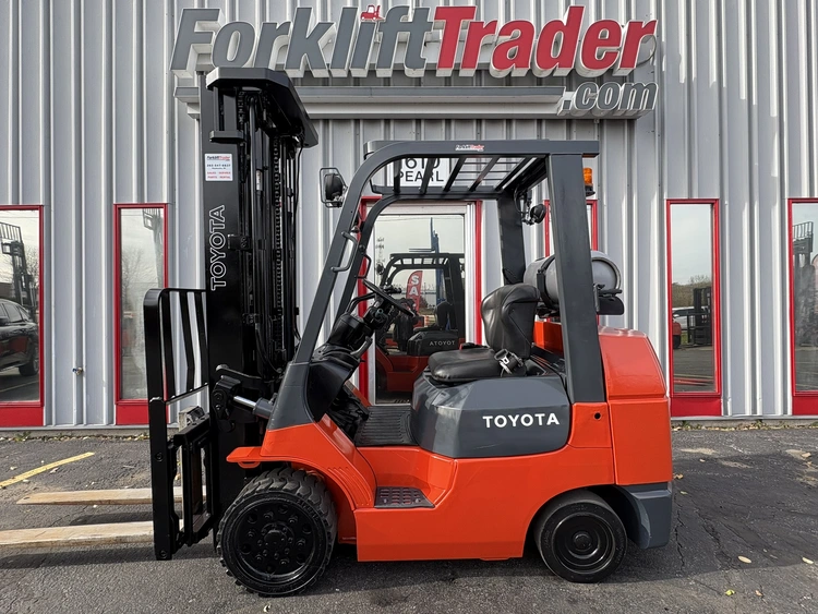 Used 2002 TOYOTA 7FGCU30 Misc Forklifts Wisconsin US | Forklifttrader.com #806805
