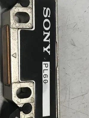 USED SONY PL60