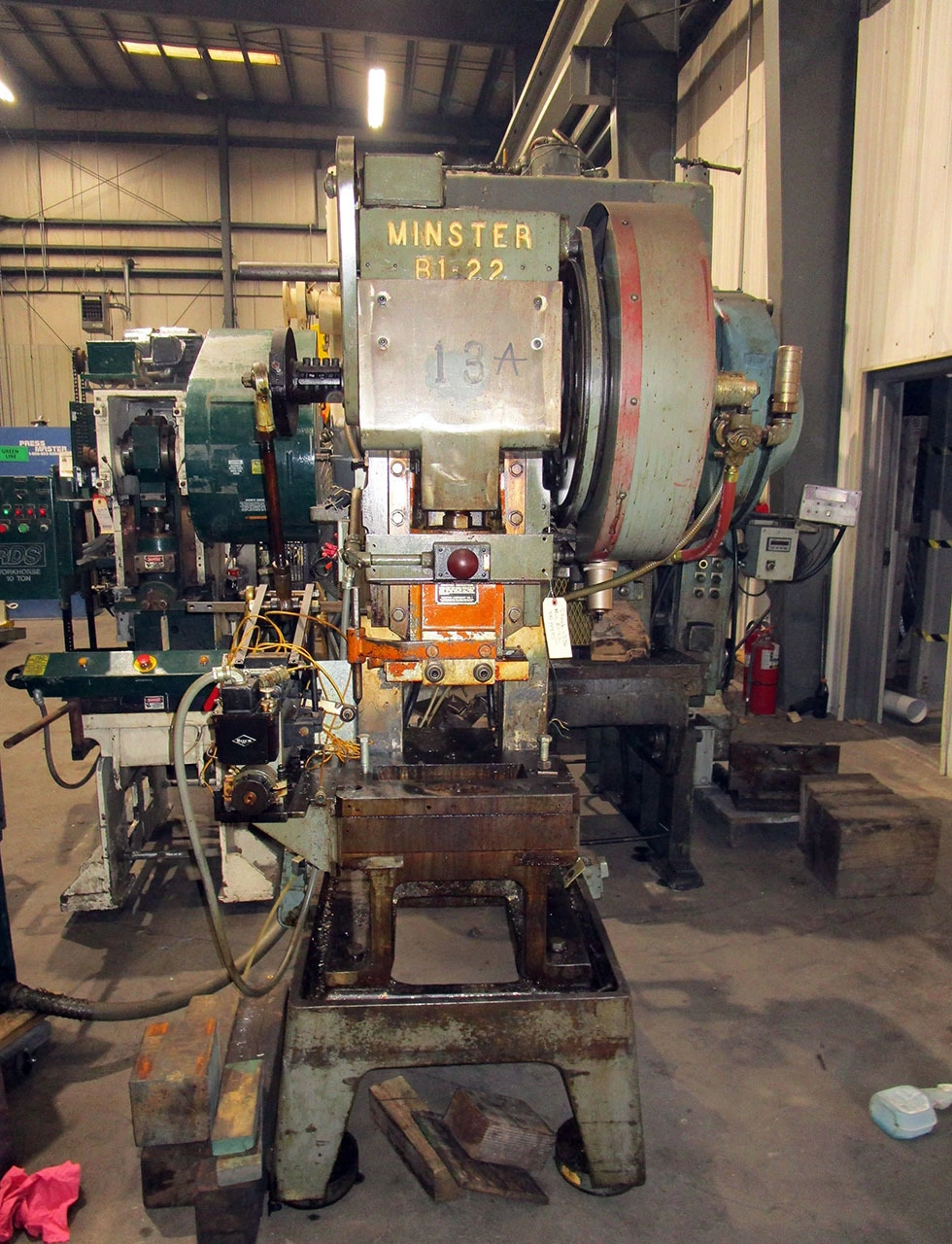 USED MINSTER B1-22