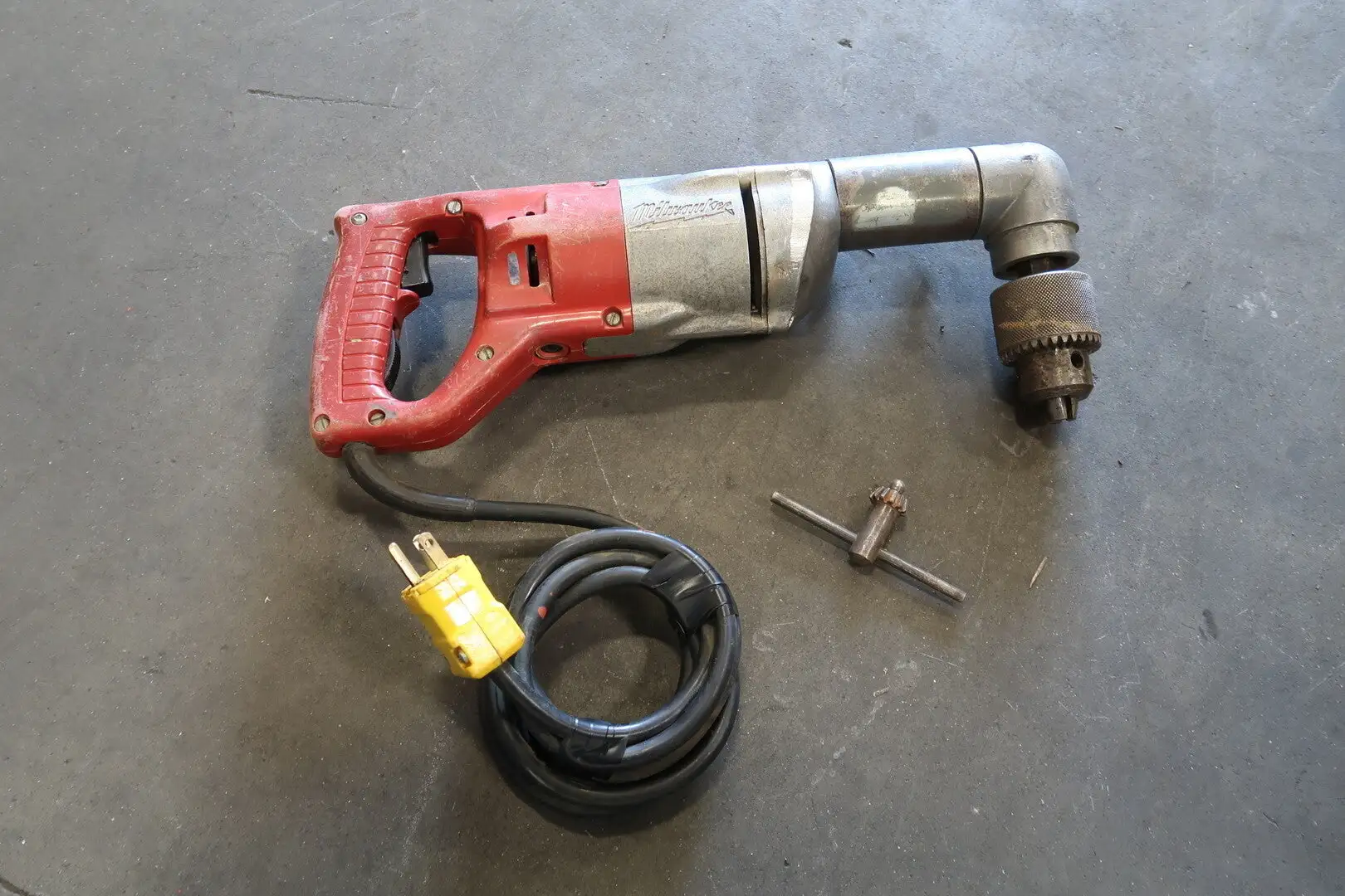 USED MILWAUKEE 1001-1