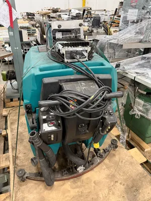 TENNANT 5700 Sweepers | ListingHippo (8)