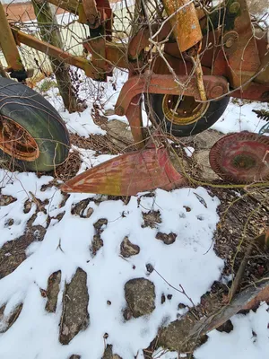 INTERNATIONAL 720 Plows | Iron Listing (5)