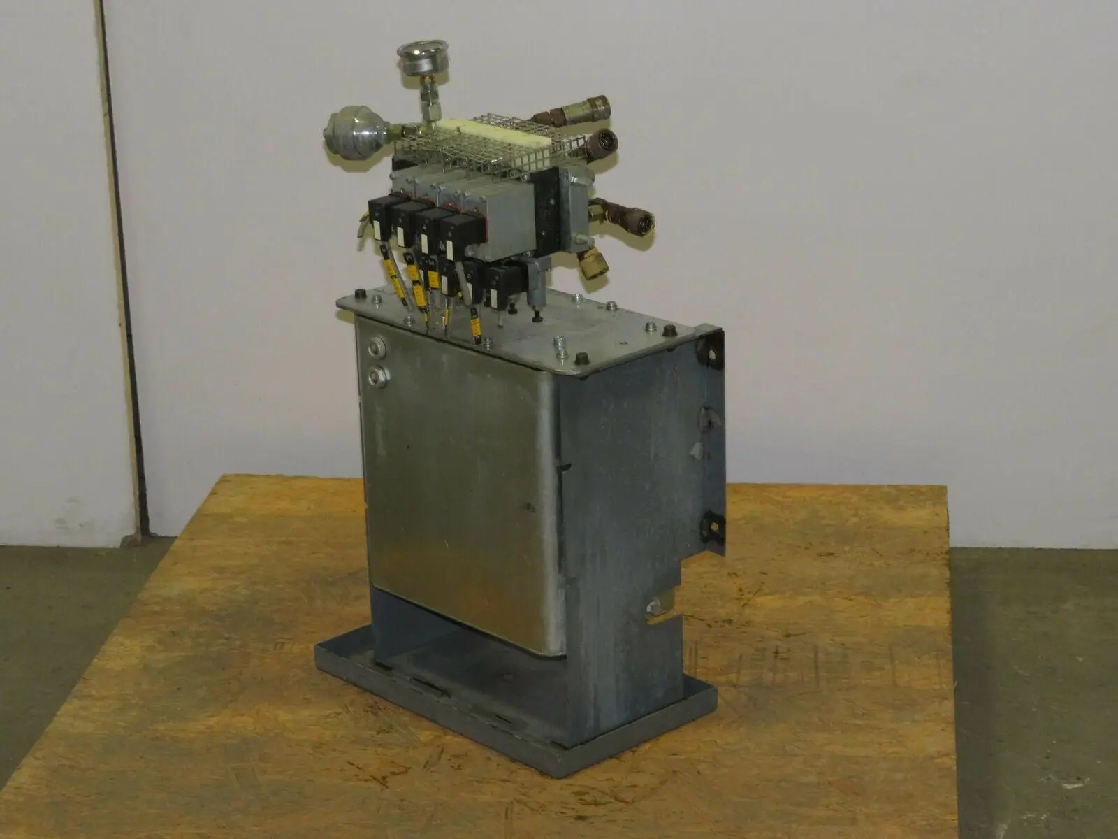 Hawe MP44A-H6.0/B11T-7869901USA Hydraulic Pump 4 Stack Valve Block 24VDC