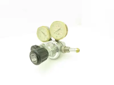 Victor HPT270/40/590/DK4F 2 Stage Regulator Gas Regulator Gauges 0-4000/0-60PSI