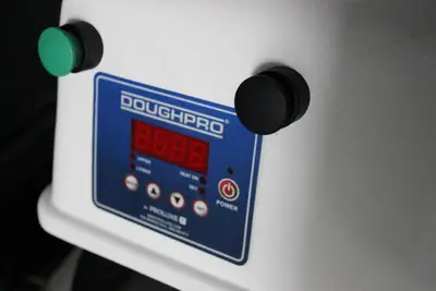 Doughpro Proluxe Dp3300 Pizza Dough Press NSF Automatic Upper Heated Platen, 18″ automatic dough press.