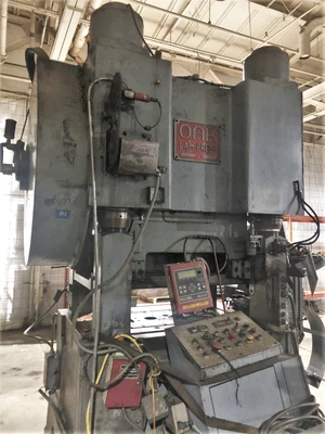 USED 1975 OAK OAK LP-4 PRESS