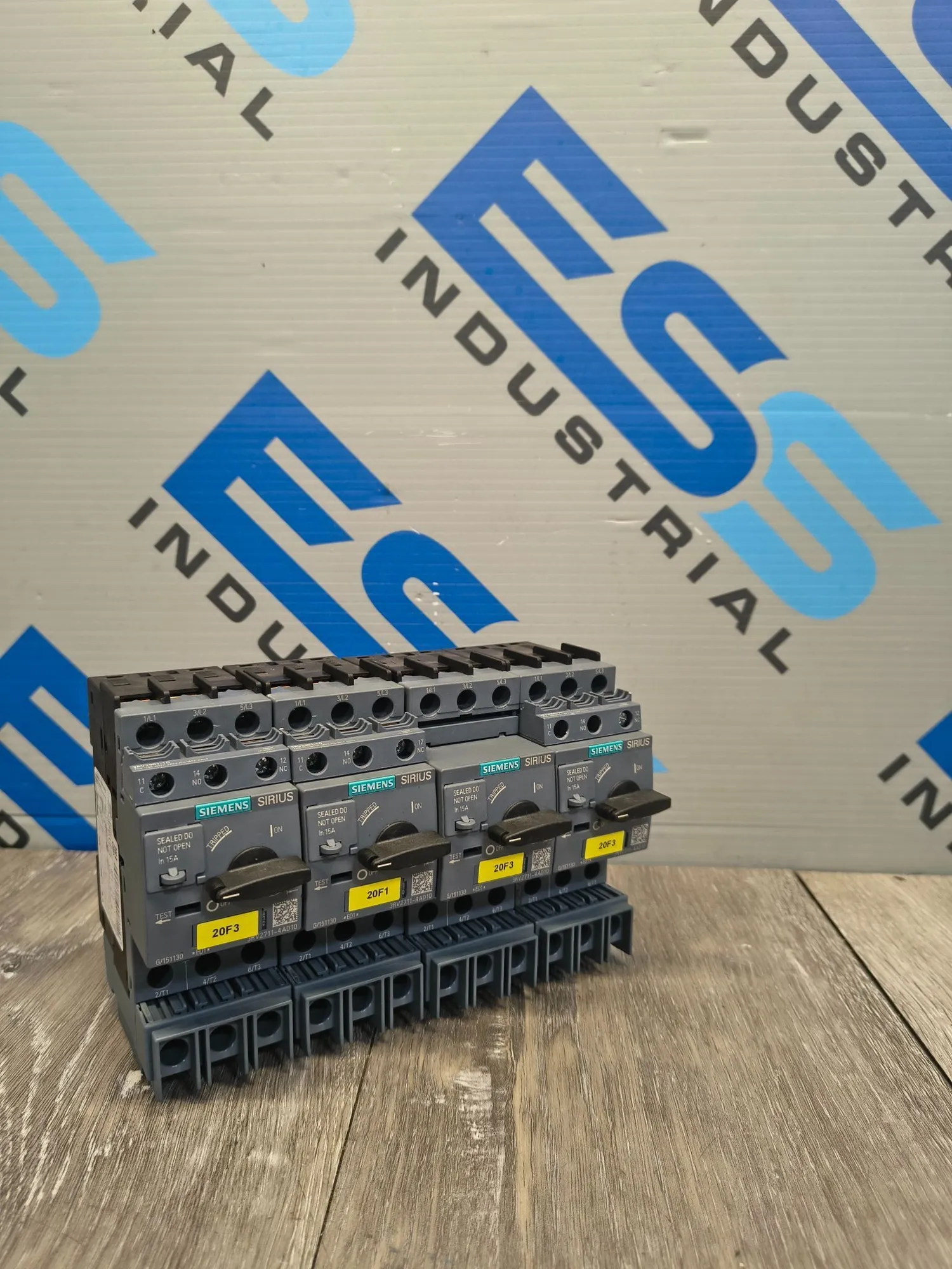 Used SIEMENS 3RV2711-4AD10 Circuit Breakers South Carolina US | ESS Industrial Equipment Sales #1305566