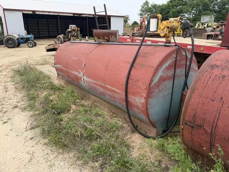 Used _UNKNOWN_ _UNKNOWN_ Stationary Fuel Tanks Michigan US | Miedema Asset Management Group #1372340