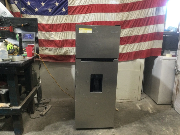 Used FRIGIDAIRE 7.5 CUBIC FEET Refrigerators Michigan US | Miedema Asset Management Group #1183380
