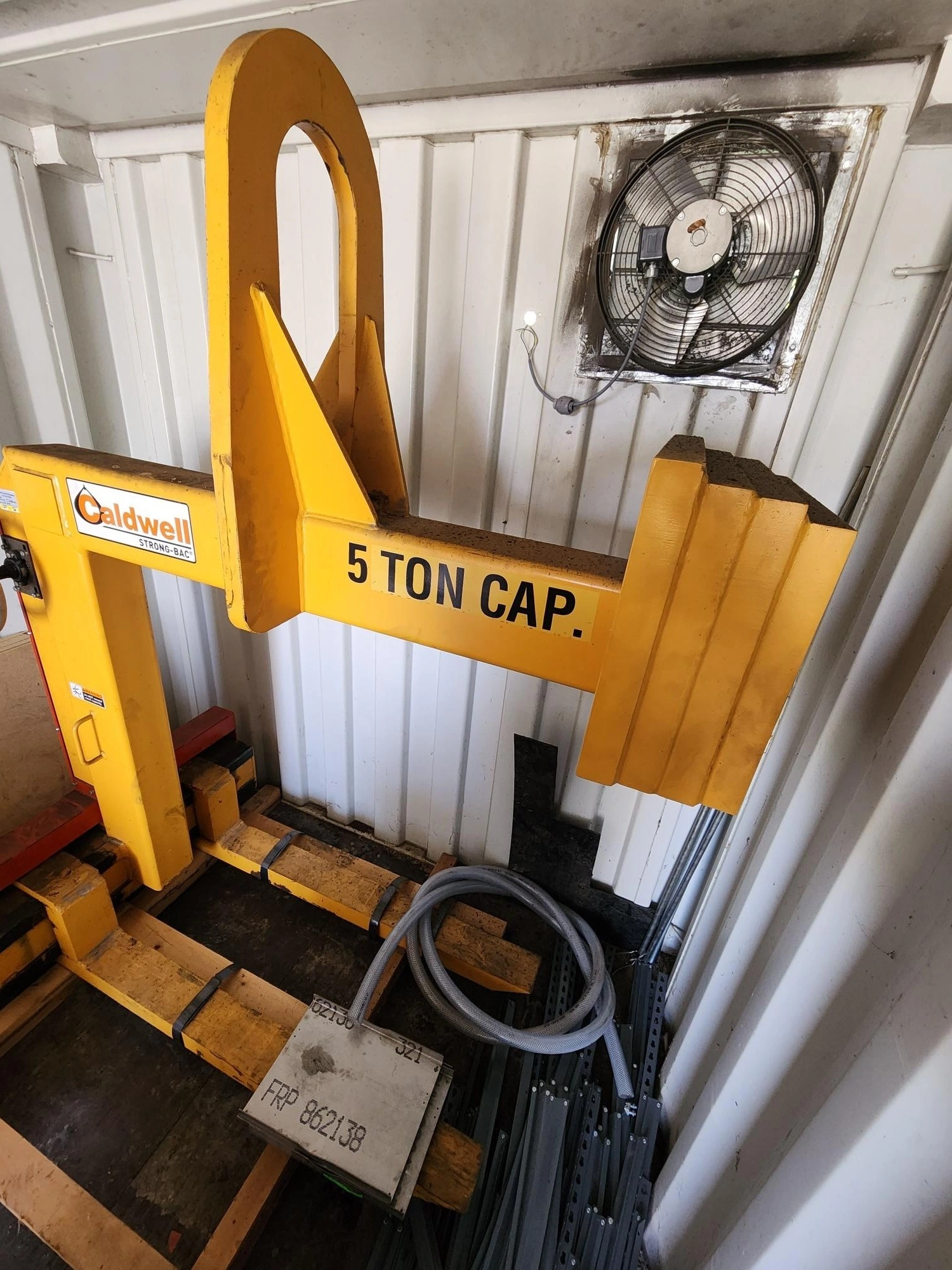 USED CALDWELL 5 Ton Pallet Lifter
