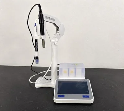Used METTLER - TOLEDO SEVENEXCELLENCE pH Meter New Jersey US | Bionex Scientific LLC #800309