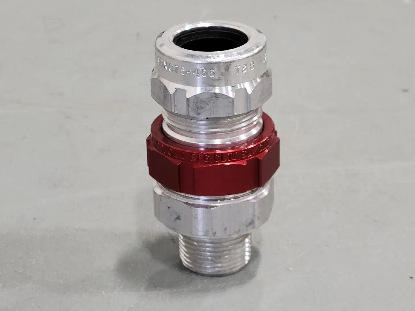 NEW THOMAS & BETTS STX075-466