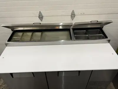 167-0561 True TPP-67 2 Door Self Contained Worktop Pizza Prep Table Cooler