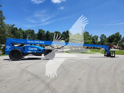 USED 2025 GENIE GTH844