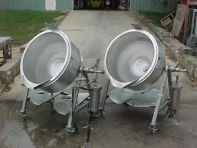 USED LEE TILTING KETTLE 100 CWD
