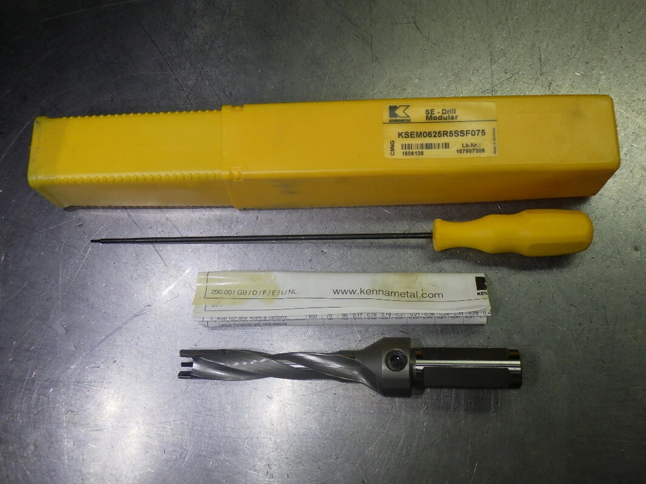 Kennametal 5/8" Coolant Thru 5xD Drill 3/4" Shank KSEM0625R5SSF075 (LOC2998A)