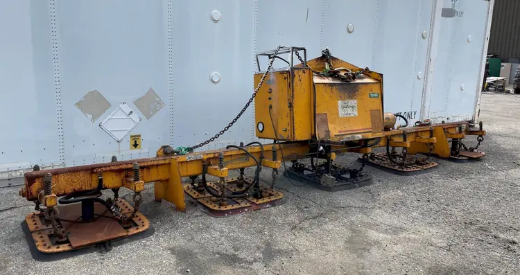 Used UNIVAC HG-55 Sheet Lifters Ohio US | Yoder Brothers machinery #444316