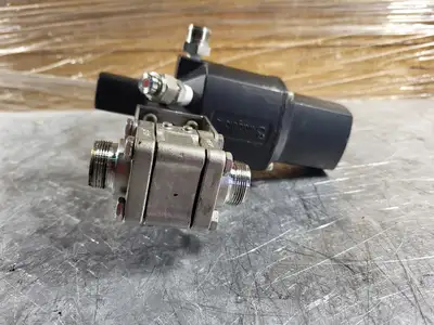 USED SWAGELOK SS-A63TS12-33CFP