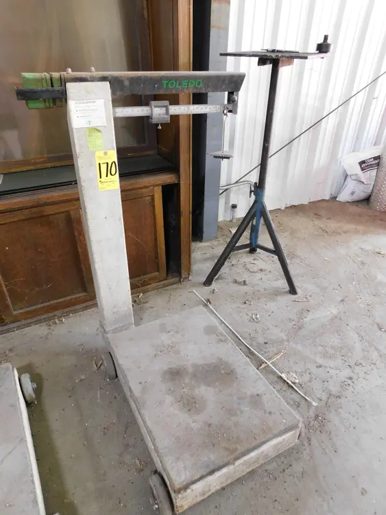 Used _UNKNOWN_ _UNKNOWN_ Platform Scales Indiana US | Thompson Auctioneers #1322749