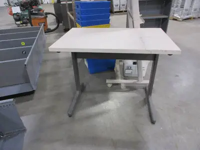 HERMAN MILLER WORK TABLE AND MIXED OFICE ACCESSORIES