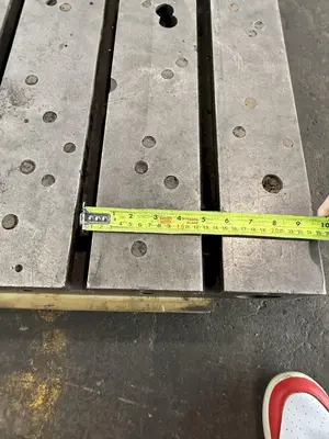 36" X 29-1/2" DEVLIEG E-TABLE. STOCK # 0238025