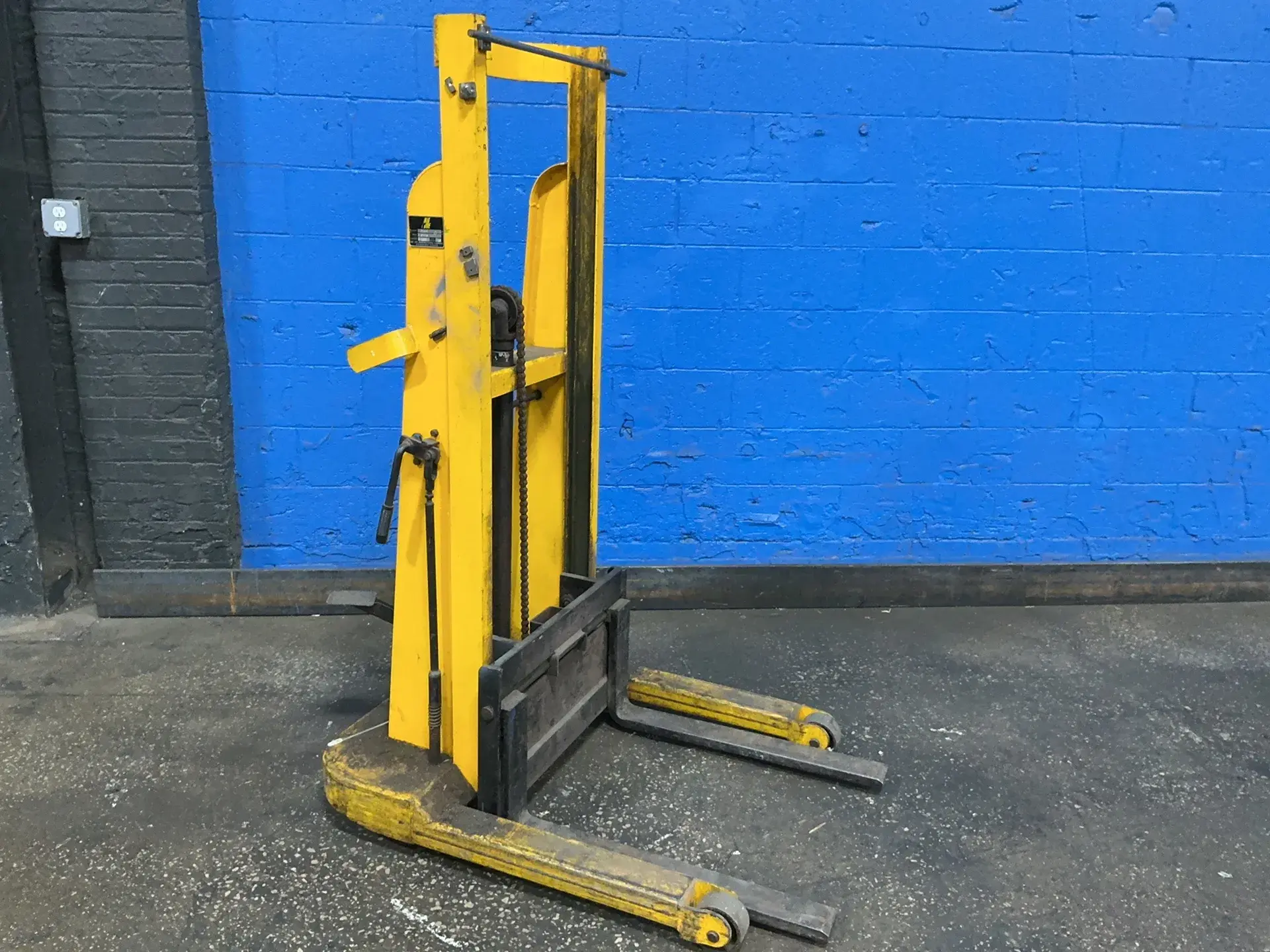 Used BIG JOE 21A50 Material Handling (misc) Ohio US | HGR 24 #1503807