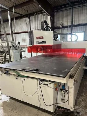 USED 2014 VECTOR CONTOUR
