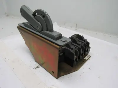 A-B Allen Bradley 1494F-N30 Ser. A Fixed-Depth Flange Mounted Disconnect Switch
