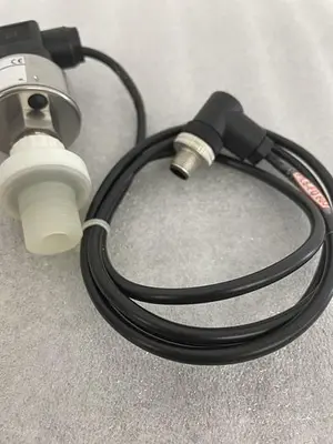 USED WIKA 7923245