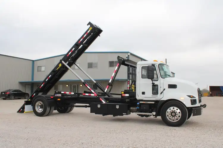 New | in-Stock 2027 MACK MD7 Rolloff Trucks Texas US | Roll Off Truck World #1491912