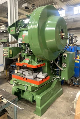 USED 1982 V AND O V AND O 75ST PRESS