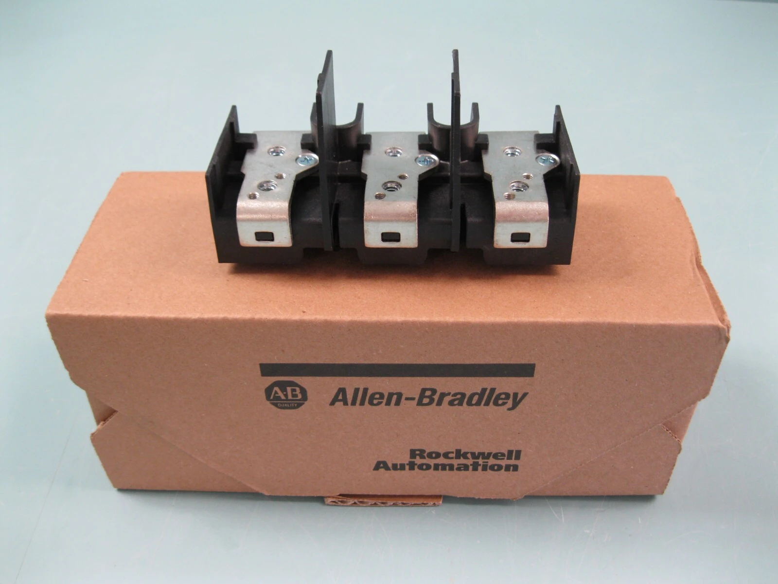 NEW Allen-Bradley 1494U-F100
