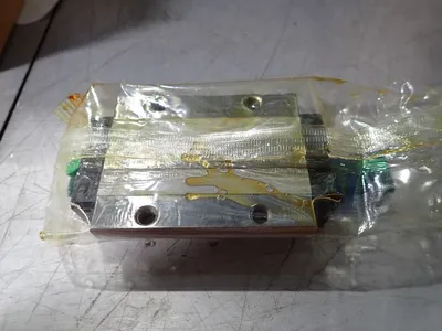 NEW THK SHS25LC1SS (GK)