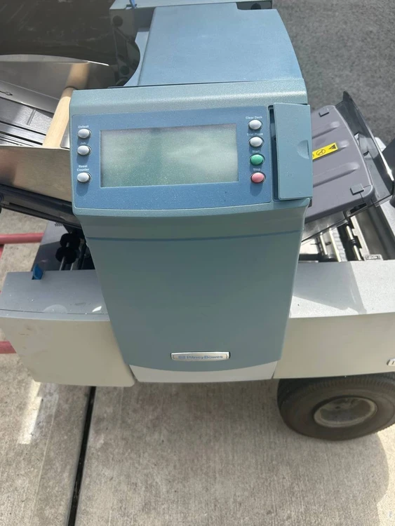 Used Pitney Bowes Pitney bowes DI 380 Mail Folding & Inserting Machines Delaware US | United Machine Co. #1564075