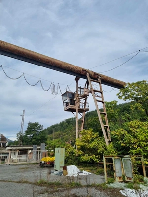 ZST Rail Mounted Gantry Crane, in working condition, complete