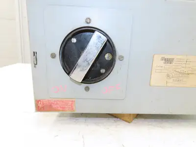 Arrow Hart 12TW-351 Plug-In Fused Disconnect Bus Unit 30A 600V 20HP 3 Pole