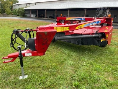 Used 2016 NEW HOLLAND H7230 Mower Conditioners Maine US | Beauregard Equipment #1511296