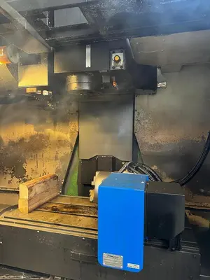 Used 2010 DOOSAN DNM 400 Vertical Machining Centers CZ | Amaron s.r.o. #1056727
