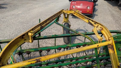 USED JOHN DEERE 640