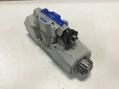 USED TOKIMEC DG4V-5-33C-M-AP7L-H-7-40-JA1Y