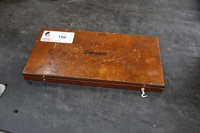 Used STARRETT DEPTH MICROMETER Lab Inspection Minnesota US | Machinesused.com #1506383
