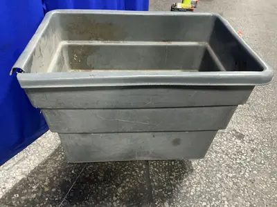 Used RUBBERMAID _UNKNOWN_ Miscellaneous MRO Ohio US | HGR 24 #1517068