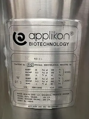 USED APPLIKON 250 LITER JACKETED REACTOR W/ AGITATOR